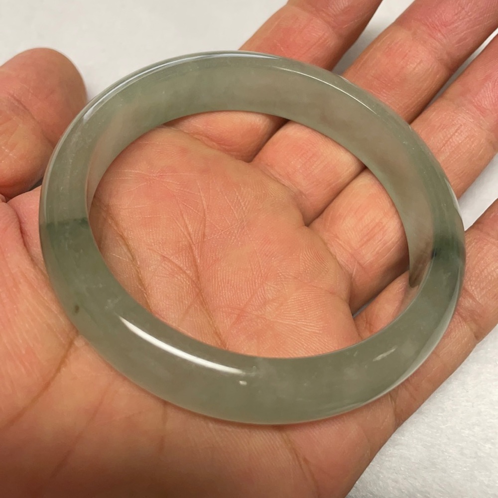 Jade bangle